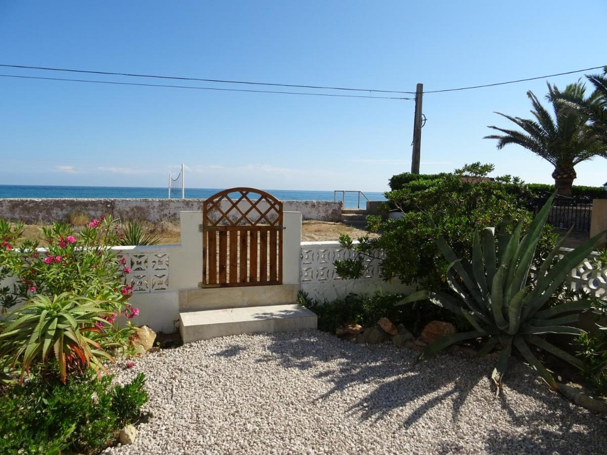 Villa At Seafront With Private Garden-655 เดเนีย ภายนอก รูปภาพ